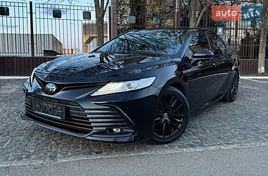 Седан Toyota Camry 2021 в Києві