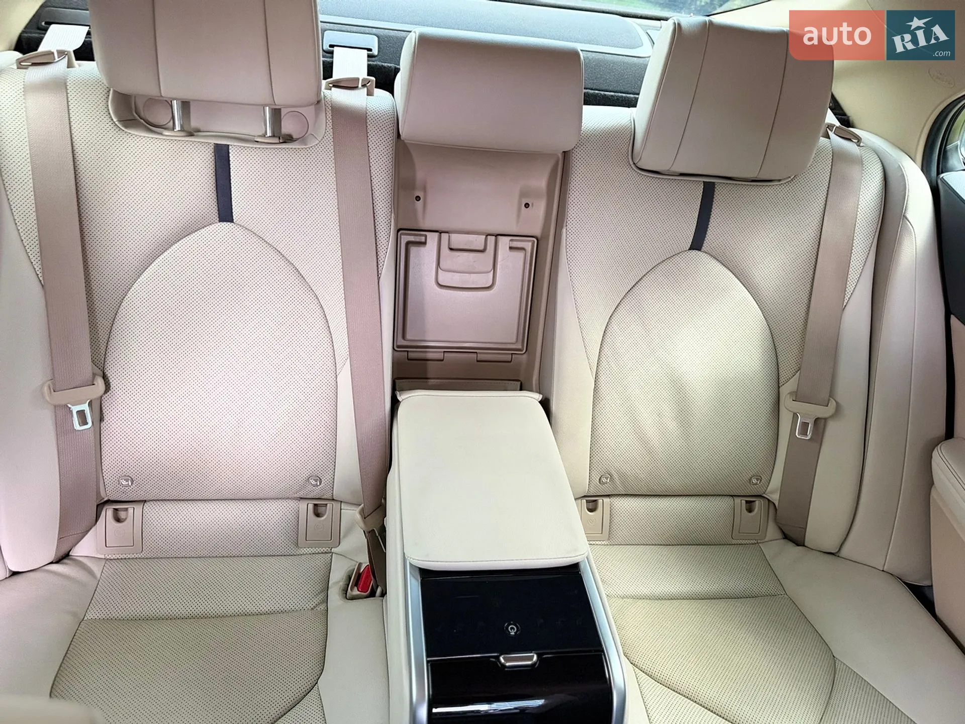 2022 Toyota Camry - мініатюра 11