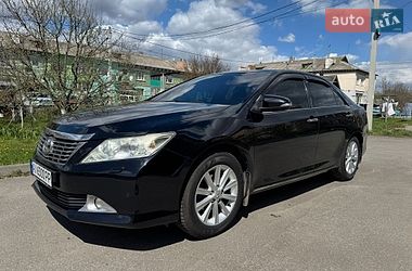 Седан Toyota Camry 2011 в Попільні