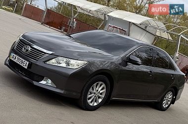 Седан Toyota Camry 2013 в Бердичеві