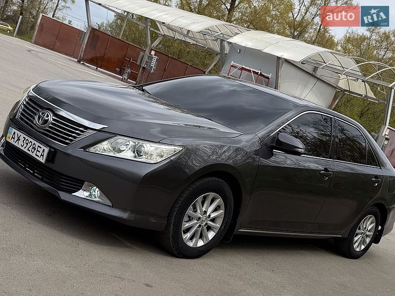 Toyota Camry 2013