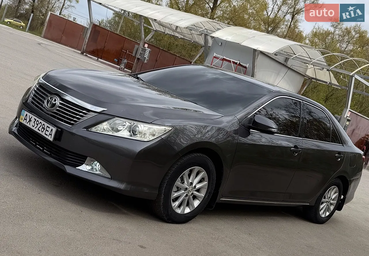 2014 Toyota Camry - мініатюра 16