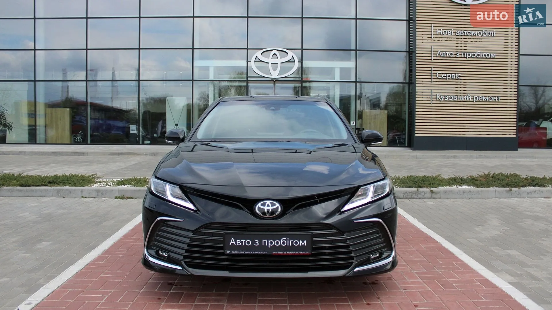 2021 Toyota Camry - мініатюра 2