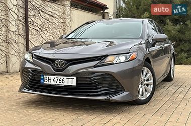 Седан Toyota Camry 2017 в Одесі