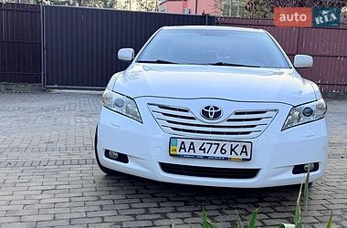 Седан Toyota Camry 2009 в Києві