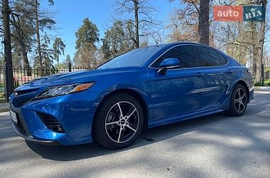 Седан Toyota Camry 2019 в Буче