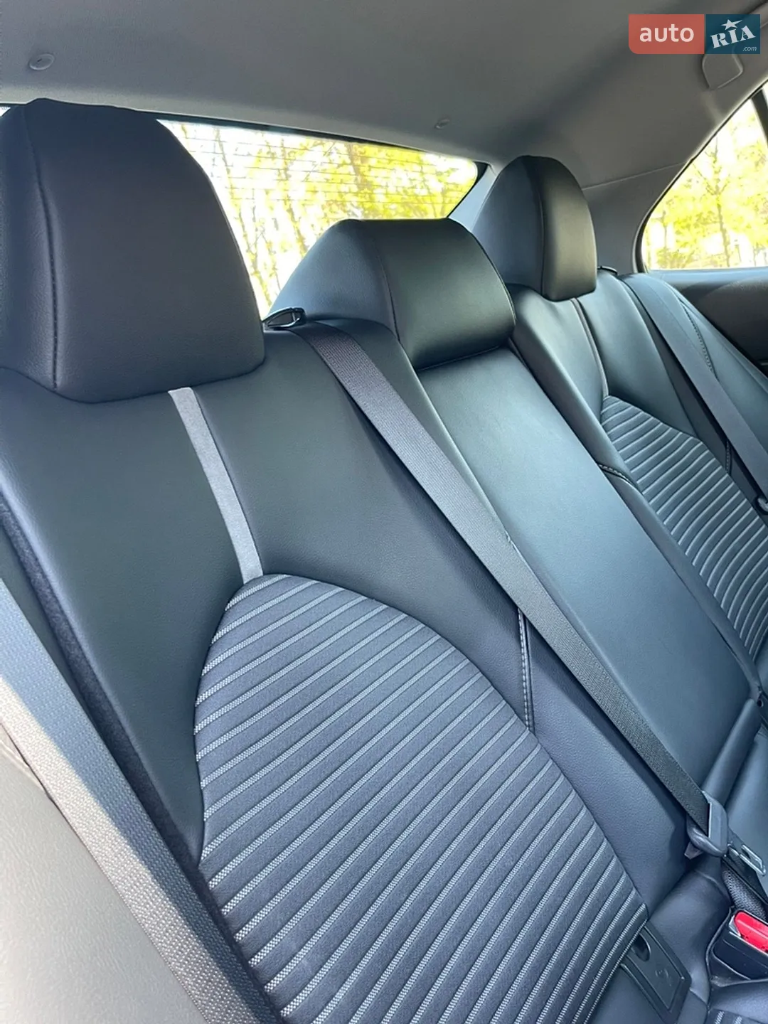 2019 Toyota Camry - мініатюра 19