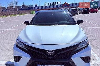 Седан Toyota Camry 2018 в Вінниці
