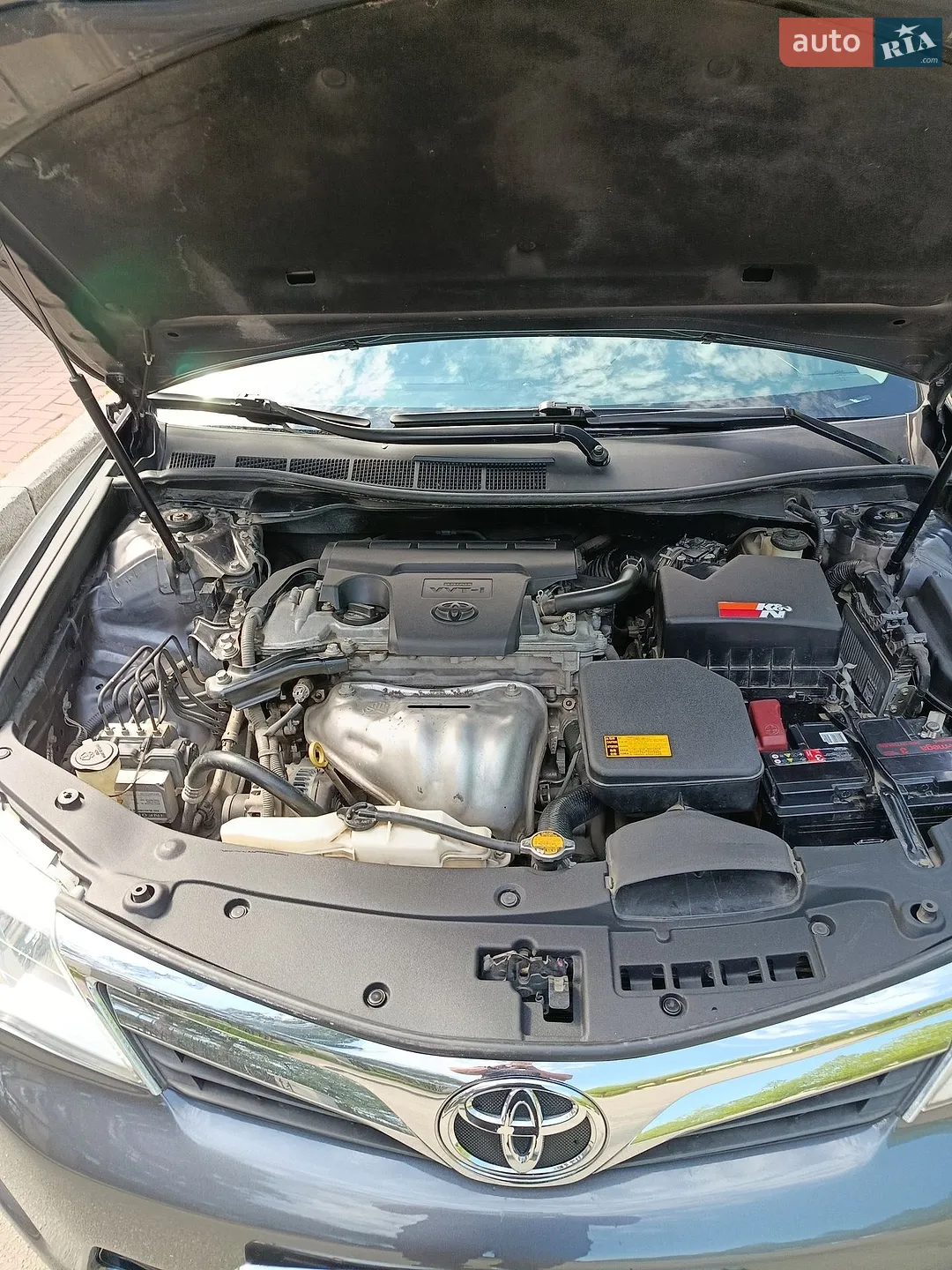 2014 Toyota Camry - мініатюра 2