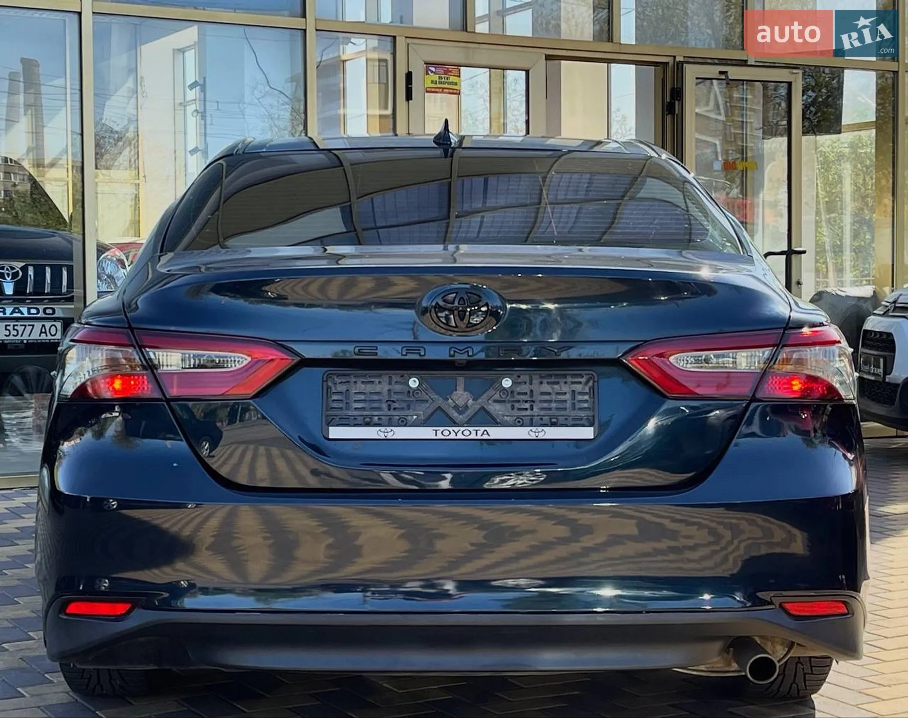 2020 Toyota Camry - мініатюра 4