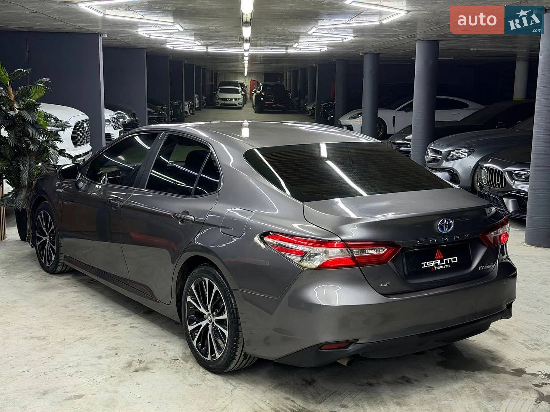 2017 Toyota Camry - мініатюра 2