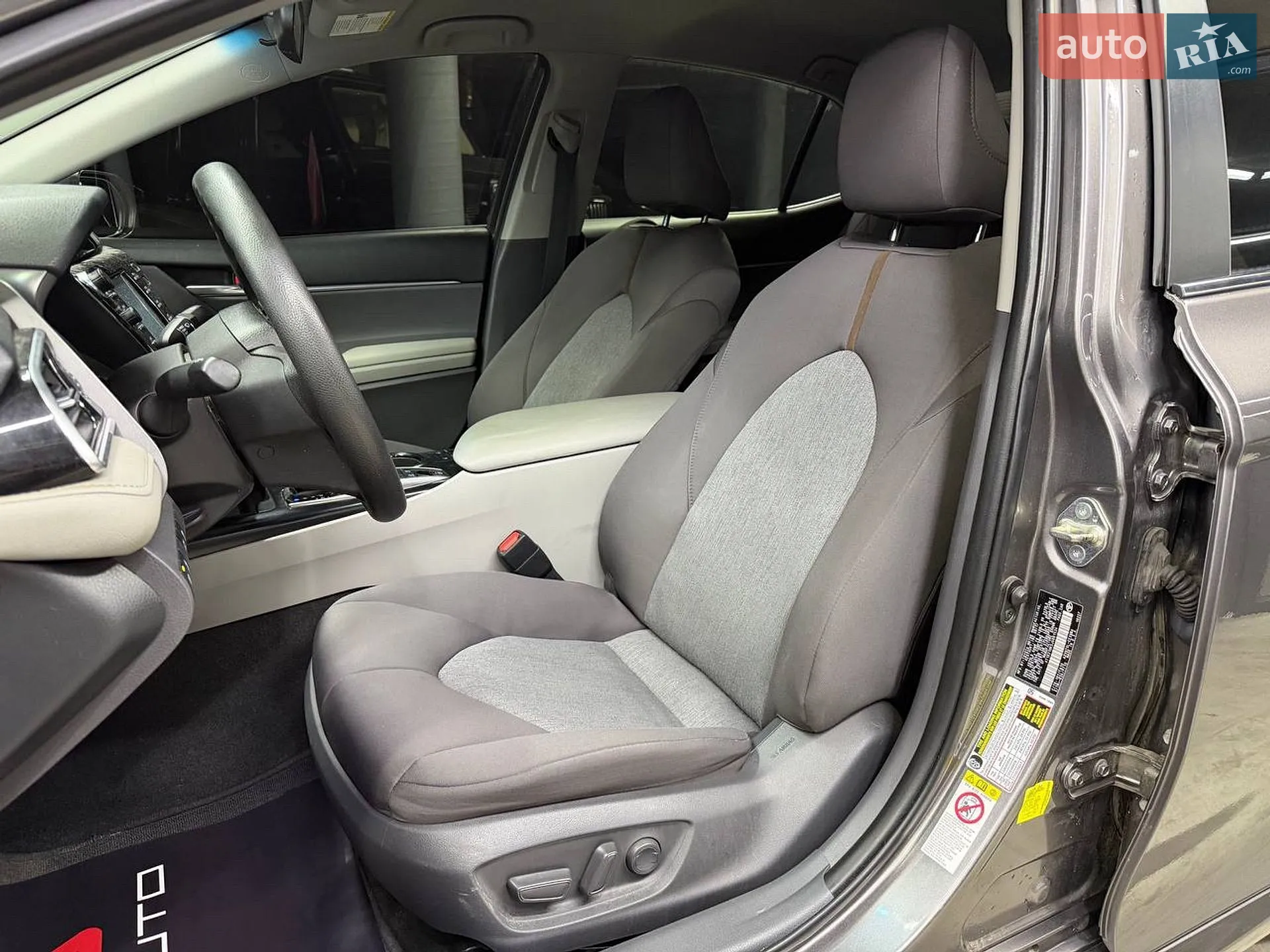 2017 Toyota Camry - мініатюра 8