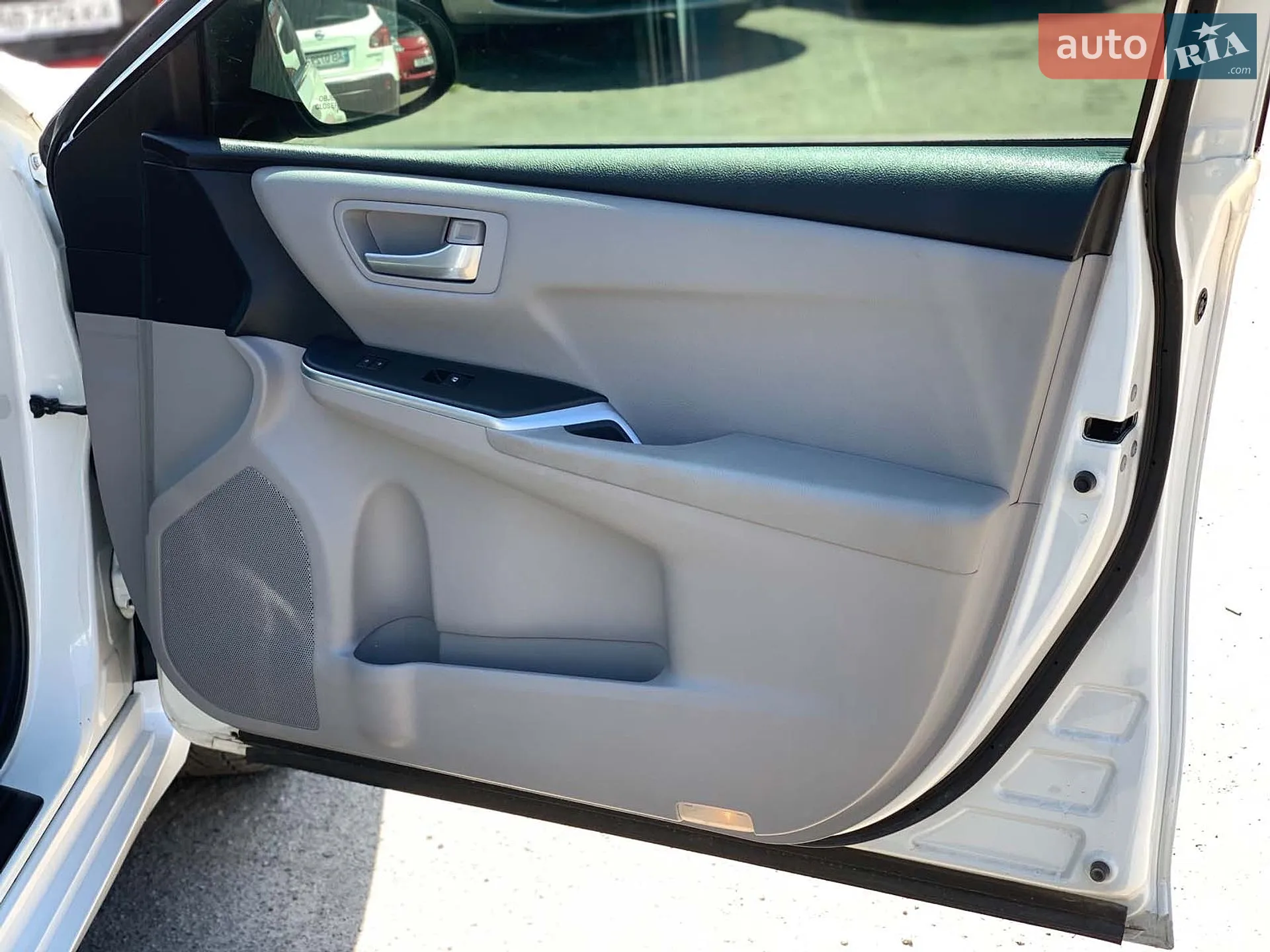 2015 Toyota Camry - мініатюра 28