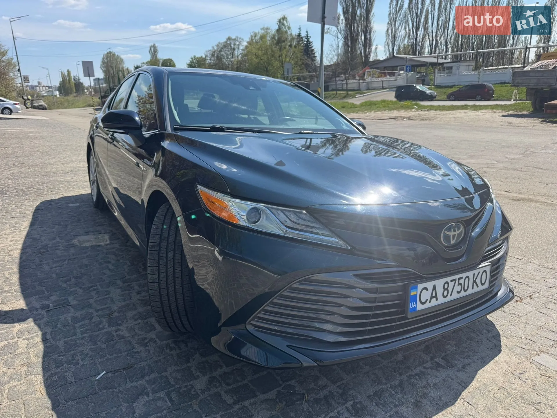2019 Toyota Camry - мініатюра 3