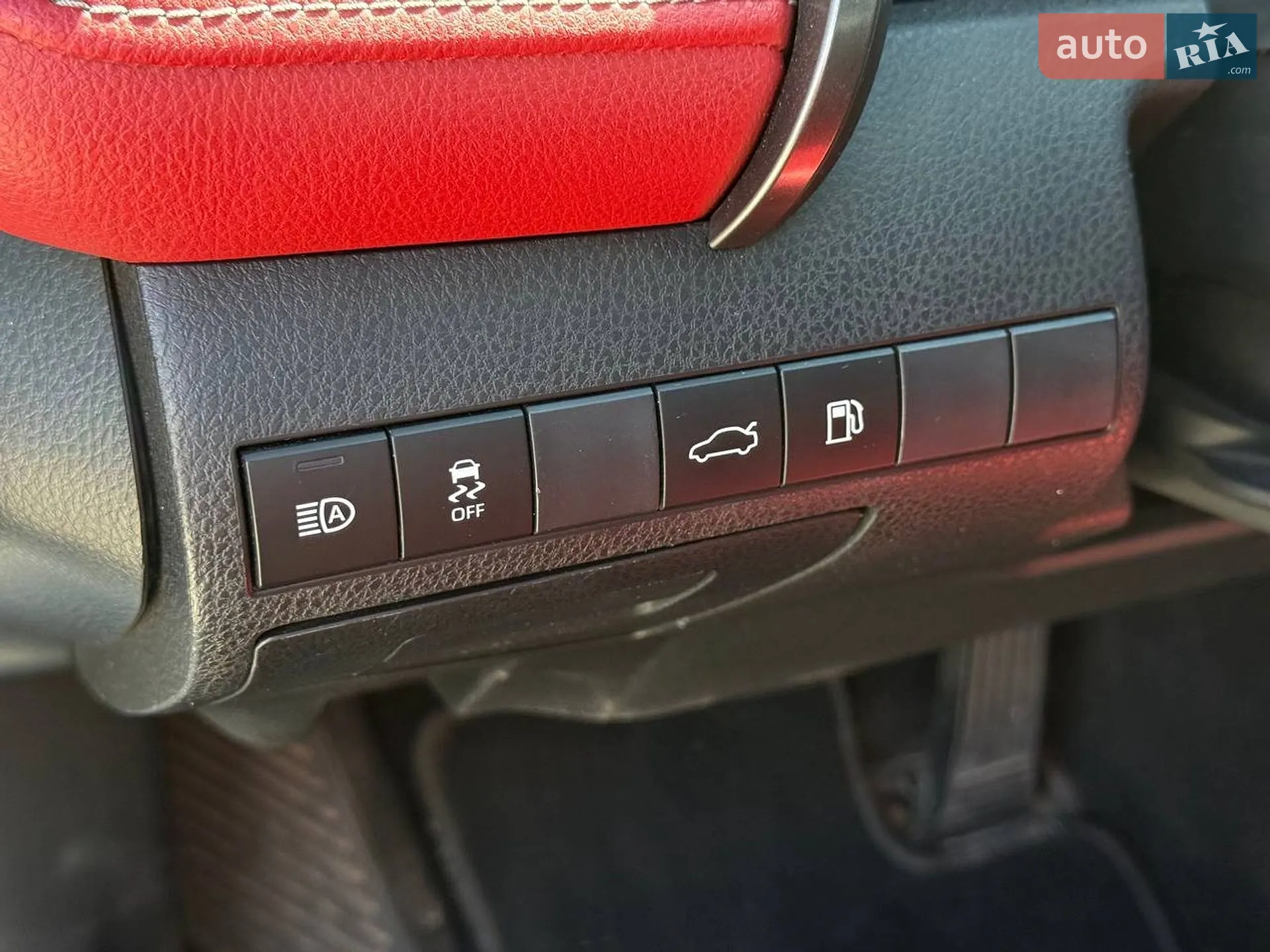 2018 Toyota Camry - мініатюра 29
