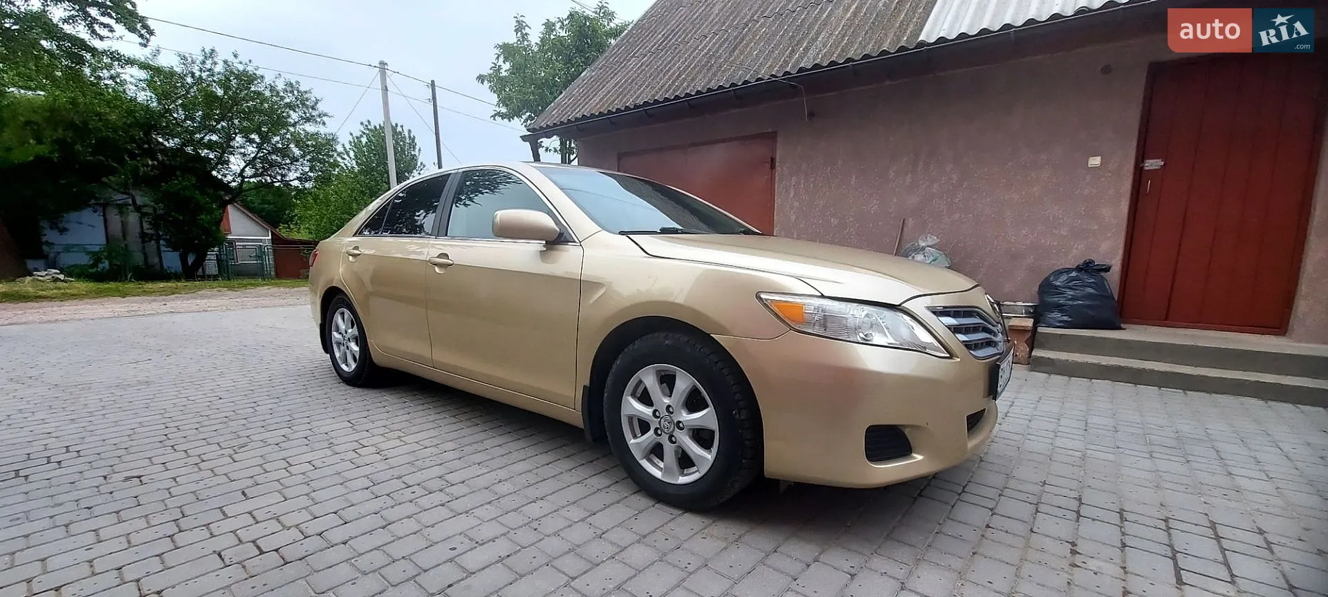 2010 Toyota Camry - мініатюра 2