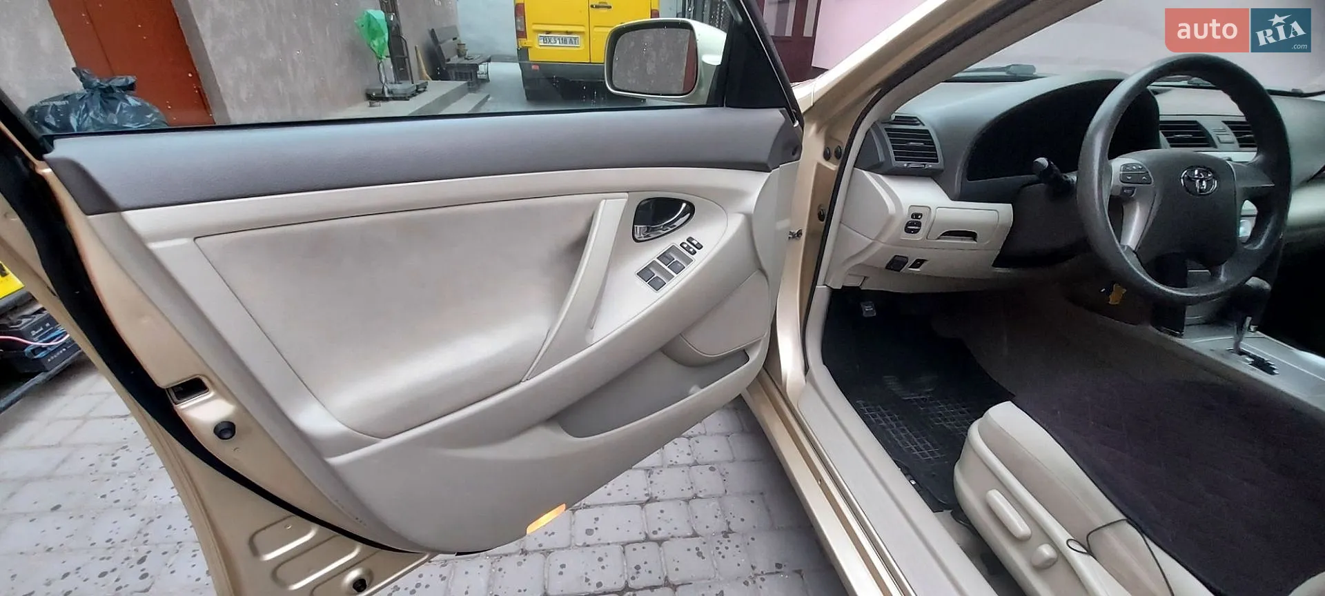 2010 Toyota Camry - мініатюра 11
