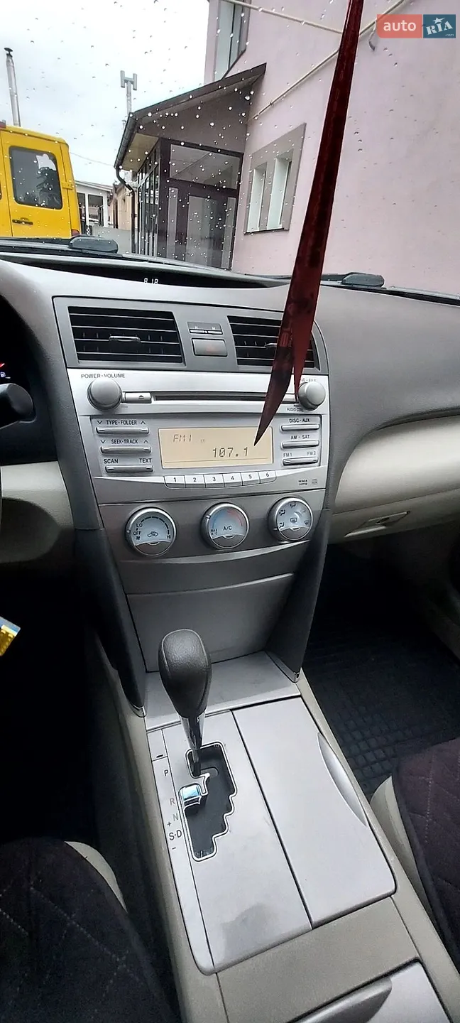2010 Toyota Camry - мініатюра 17