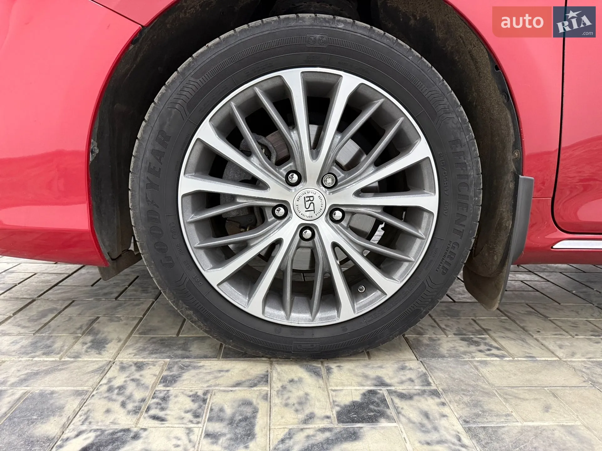 2013 Toyota Camry - мініатюра 22