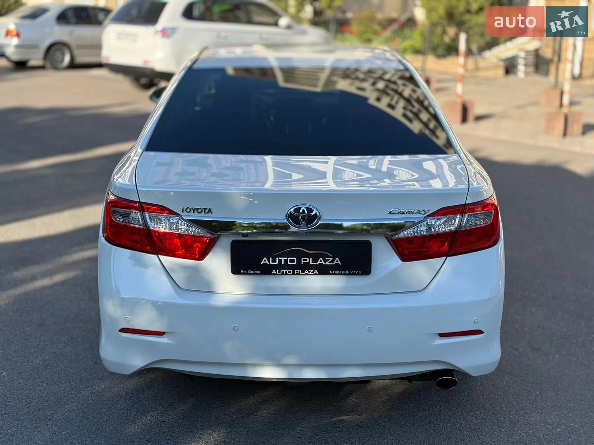 2013 Toyota Camry - мініатюра 24
