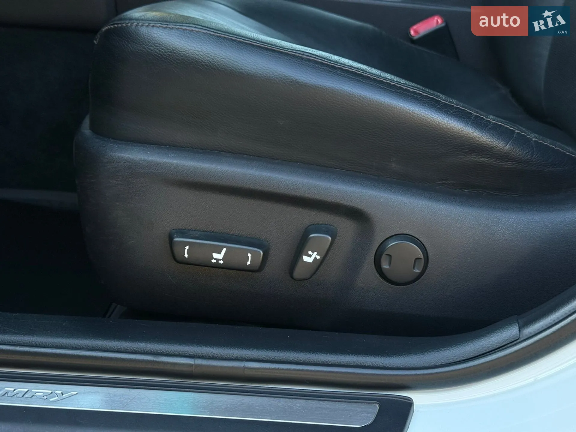 2013 Toyota Camry - мініатюра 35