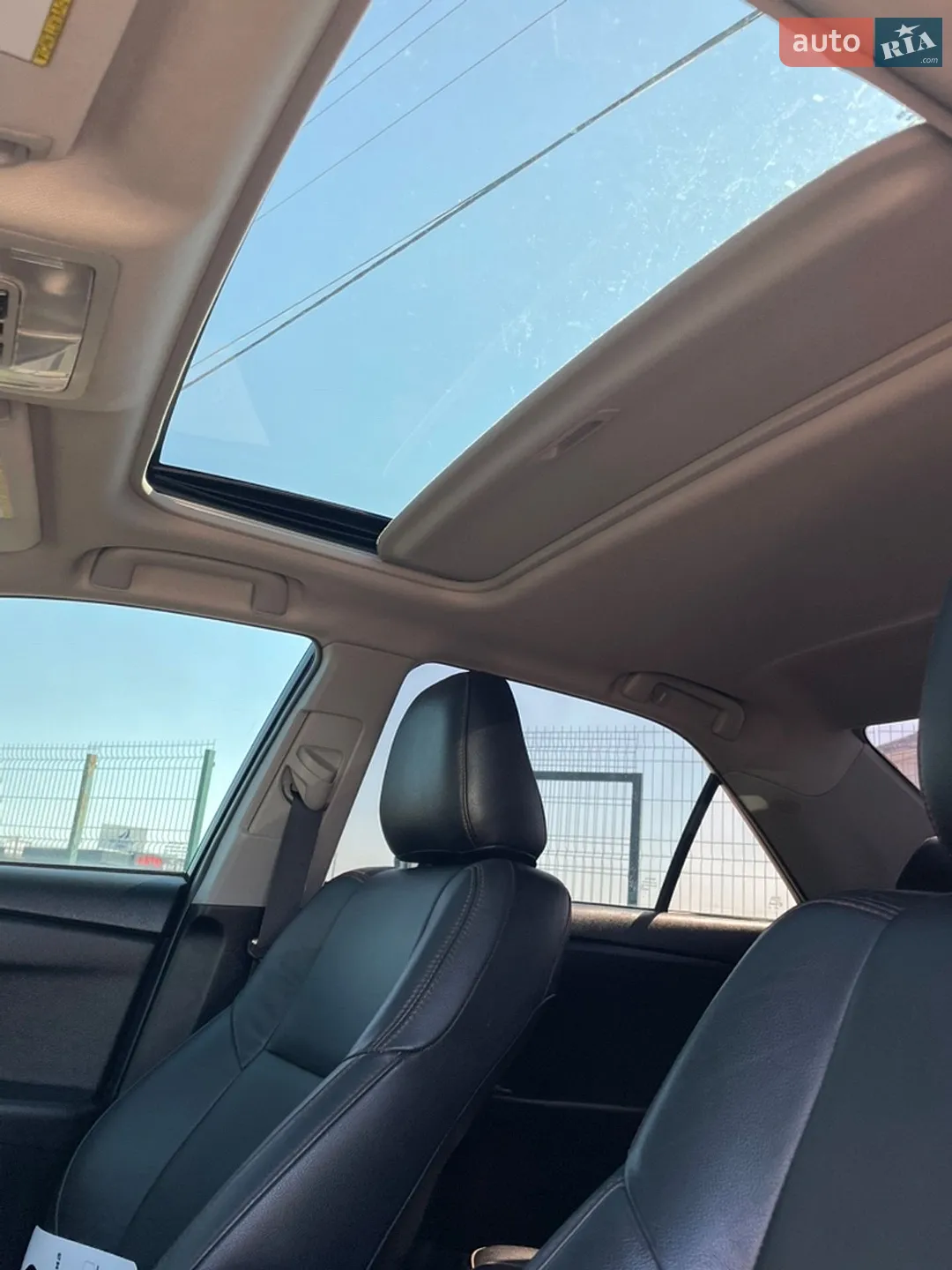 2016 Toyota Camry - мініатюра 13