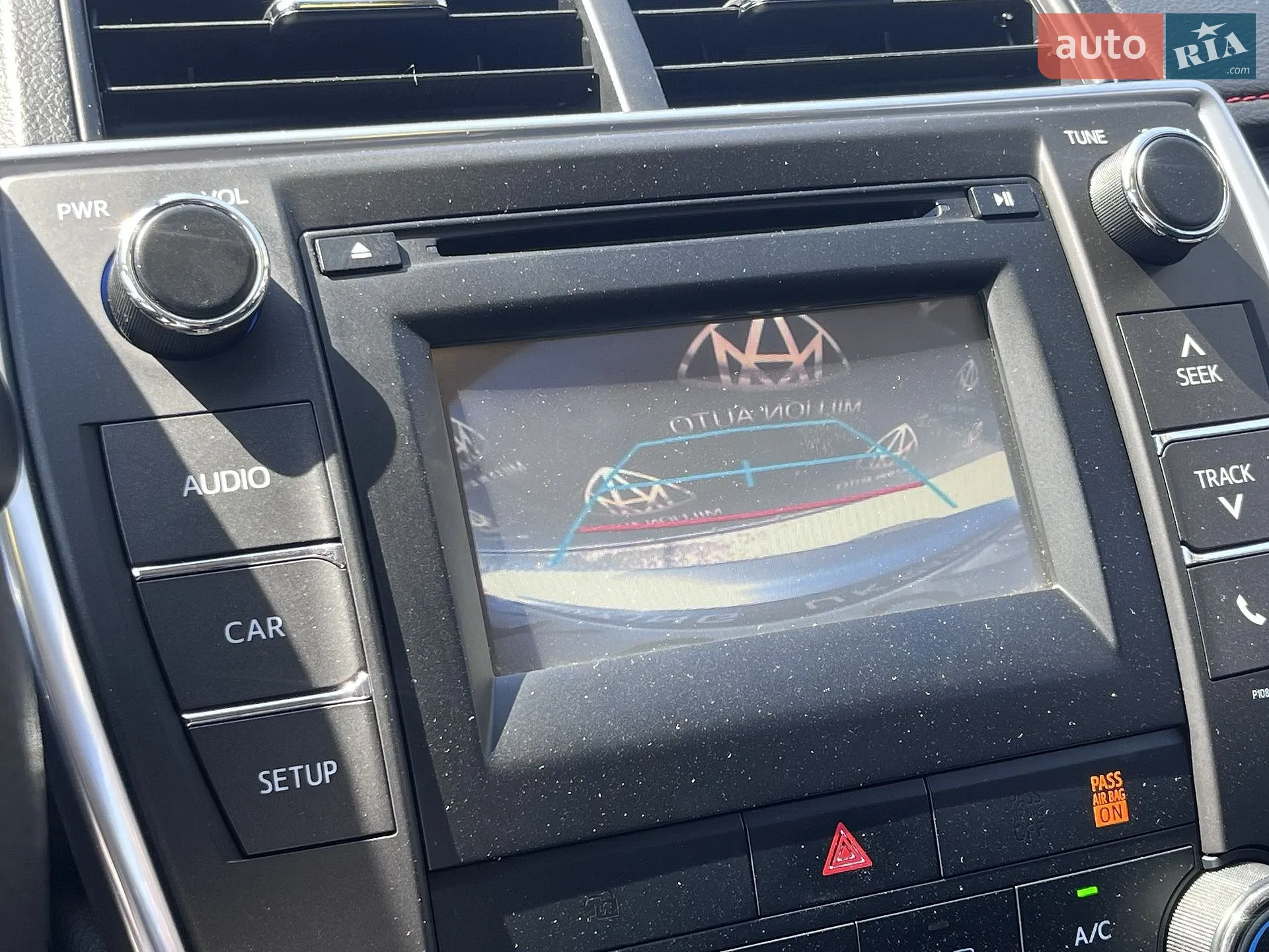 2016 Toyota Camry - мініатюра 16