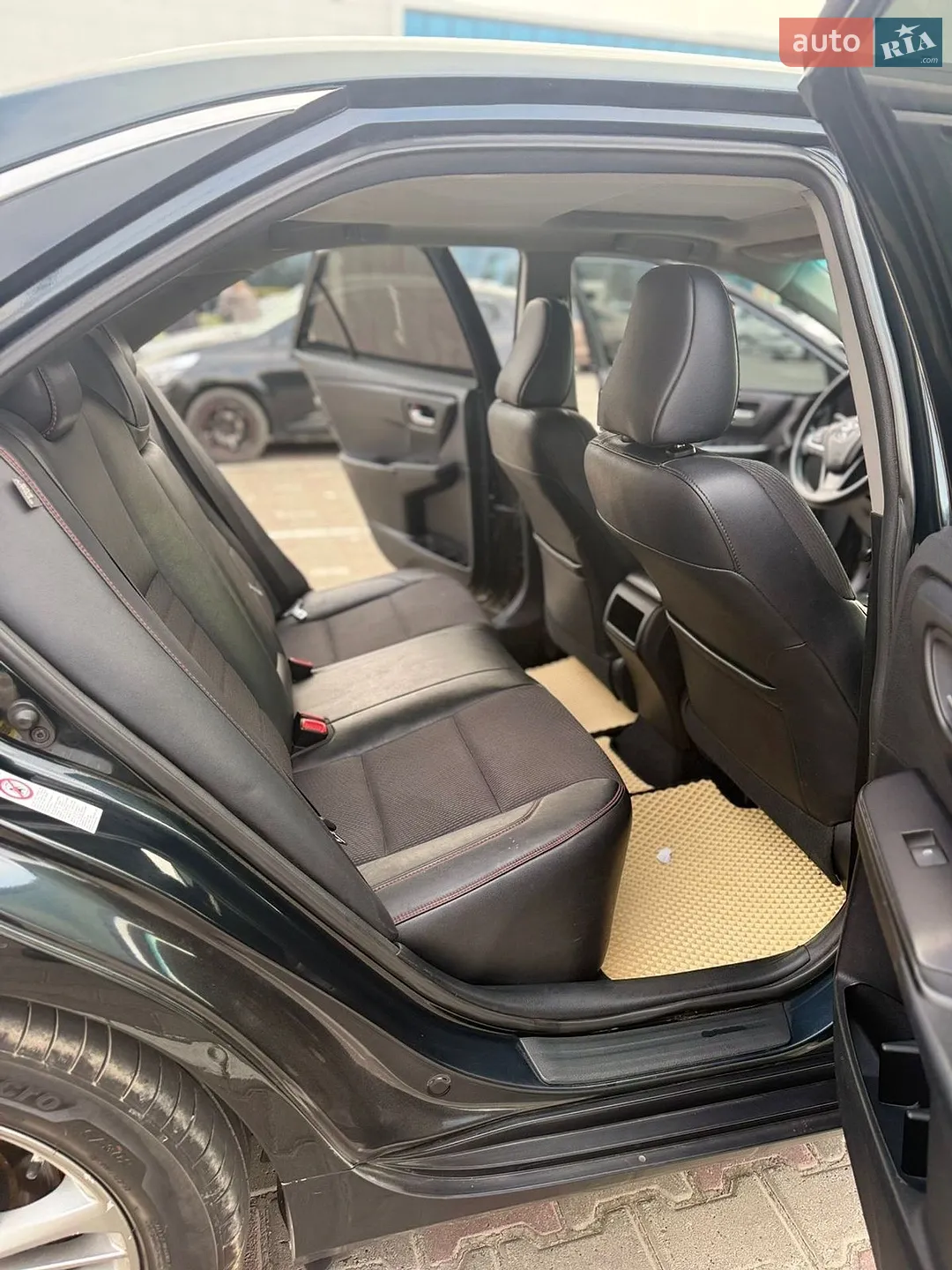2016 Toyota Camry - мініатюра 10