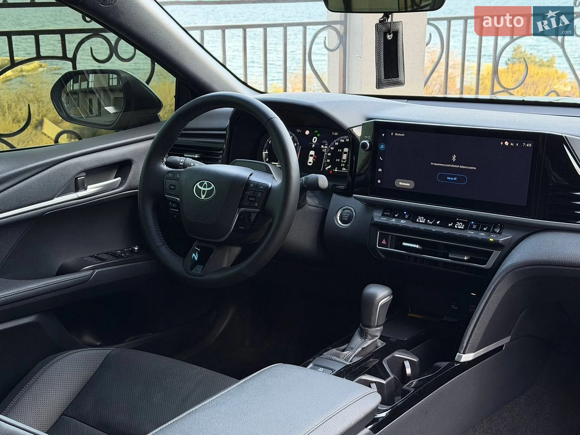 2025 Toyota Camry - мініатюра 2