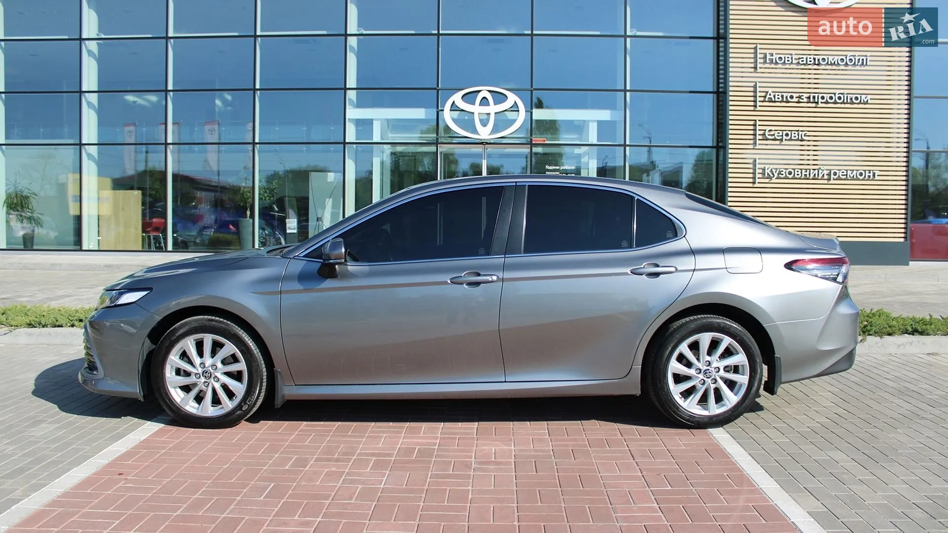 2022 Toyota Camry - мініатюра 5