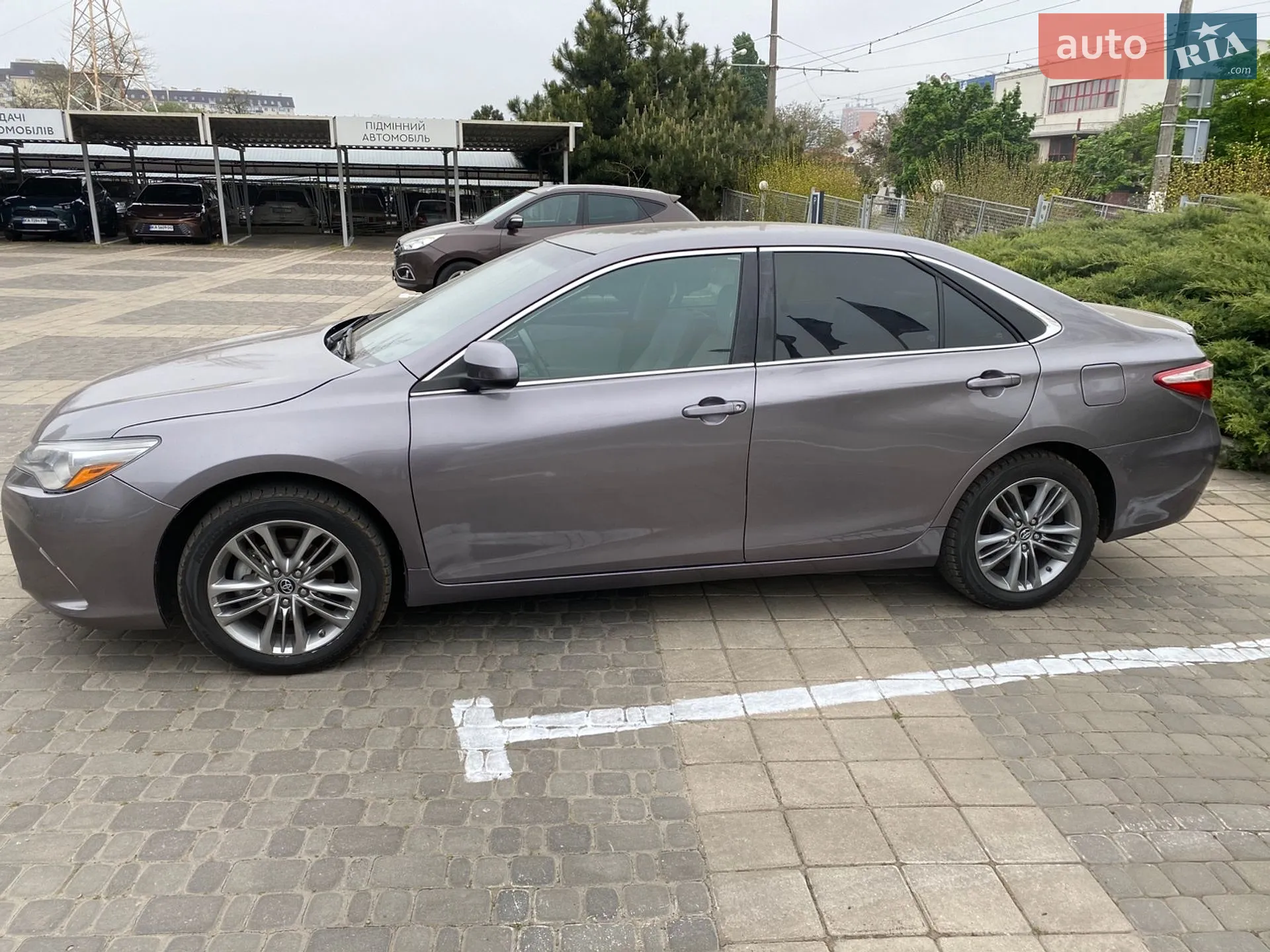 2017 Toyota Camry - мініатюра 13