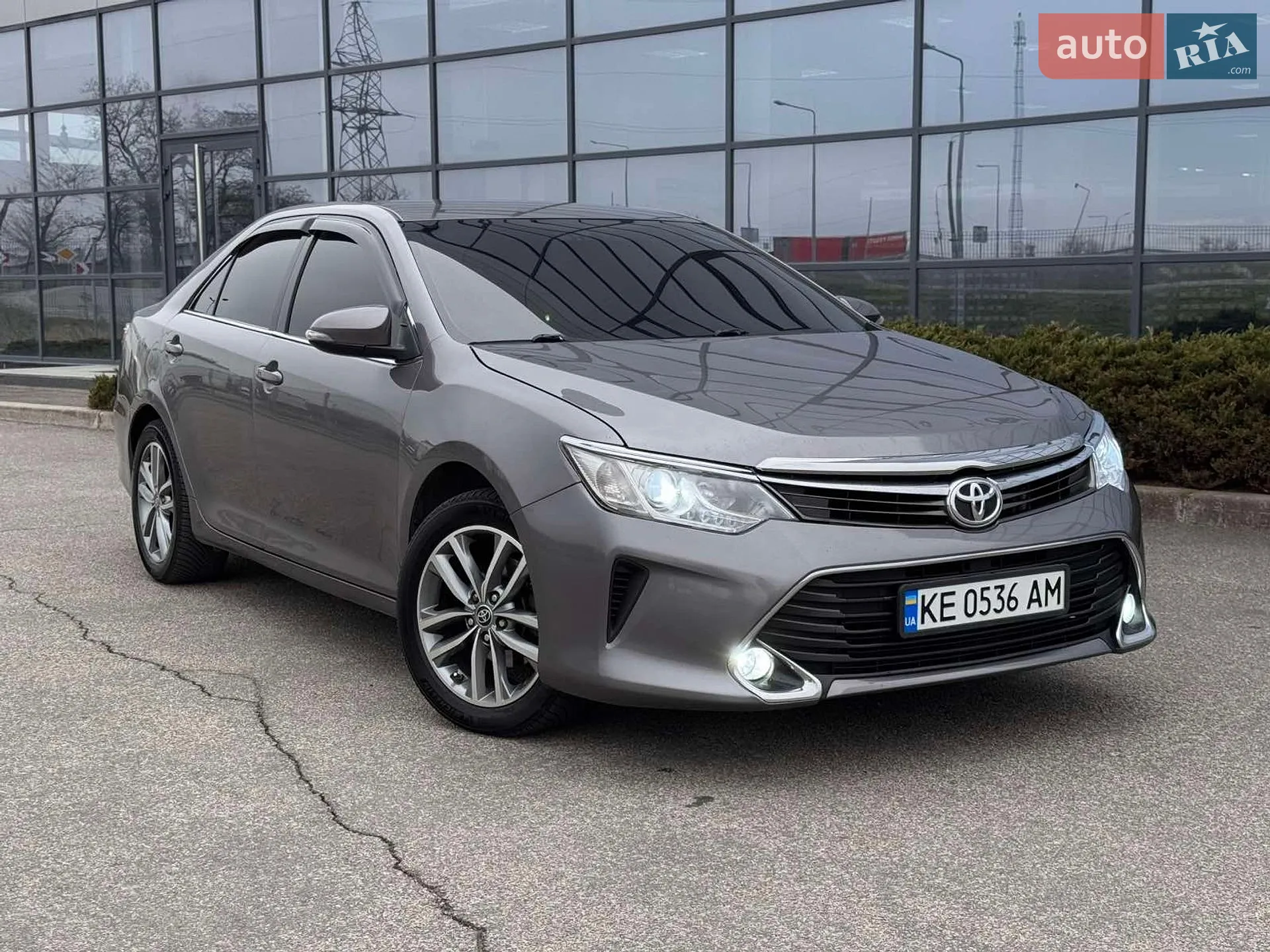 2016 Toyota Camry - мініатюра 18