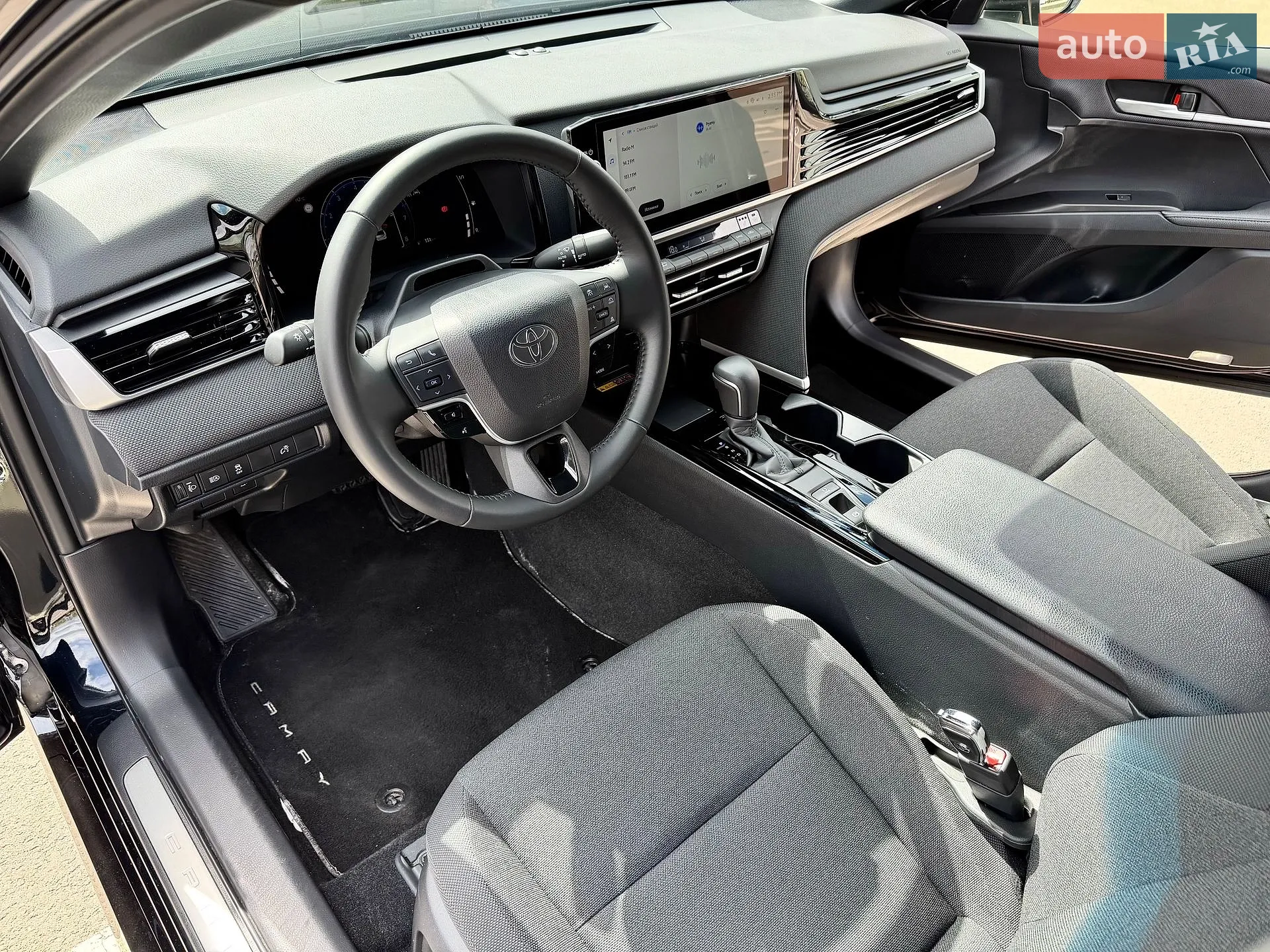 2025 Toyota Camry - мініатюра 10
