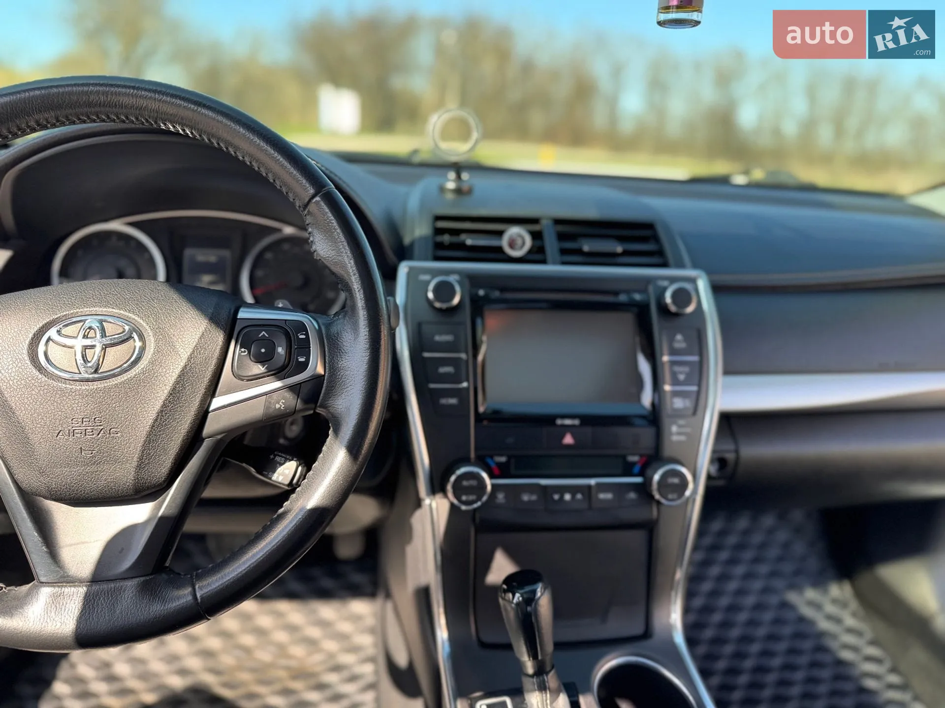 2015 Toyota Camry - мініатюра 28