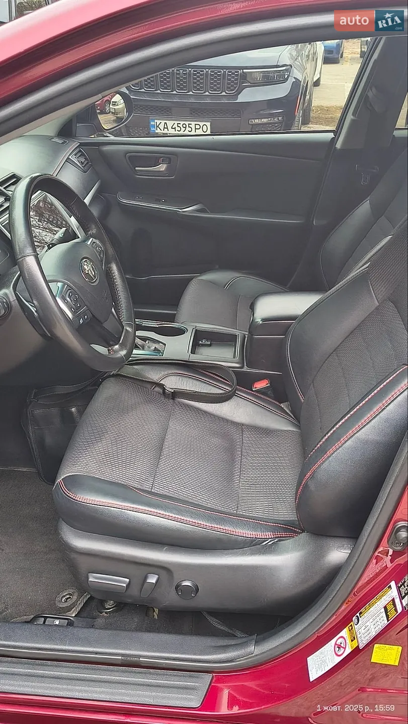 2017 Toyota Camry - мініатюра 11