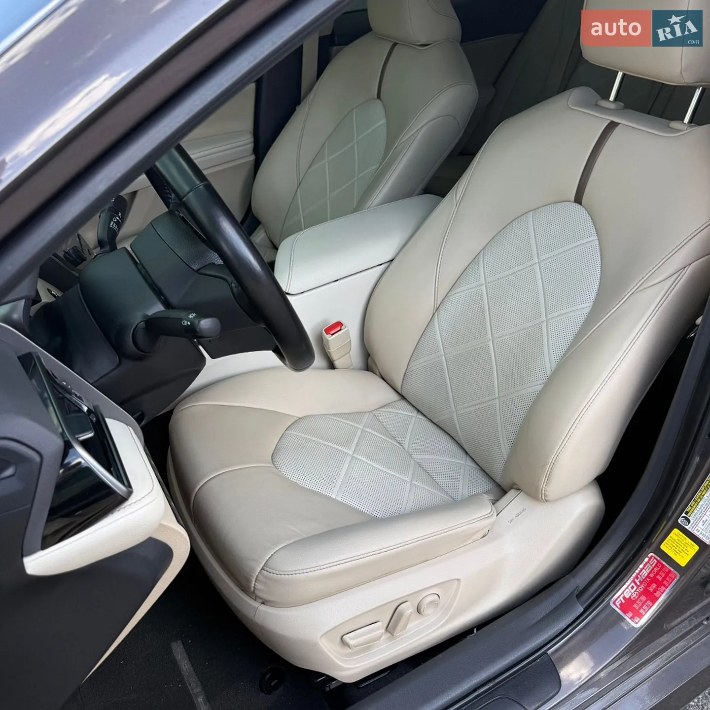 2019 Toyota Camry - мініатюра 6