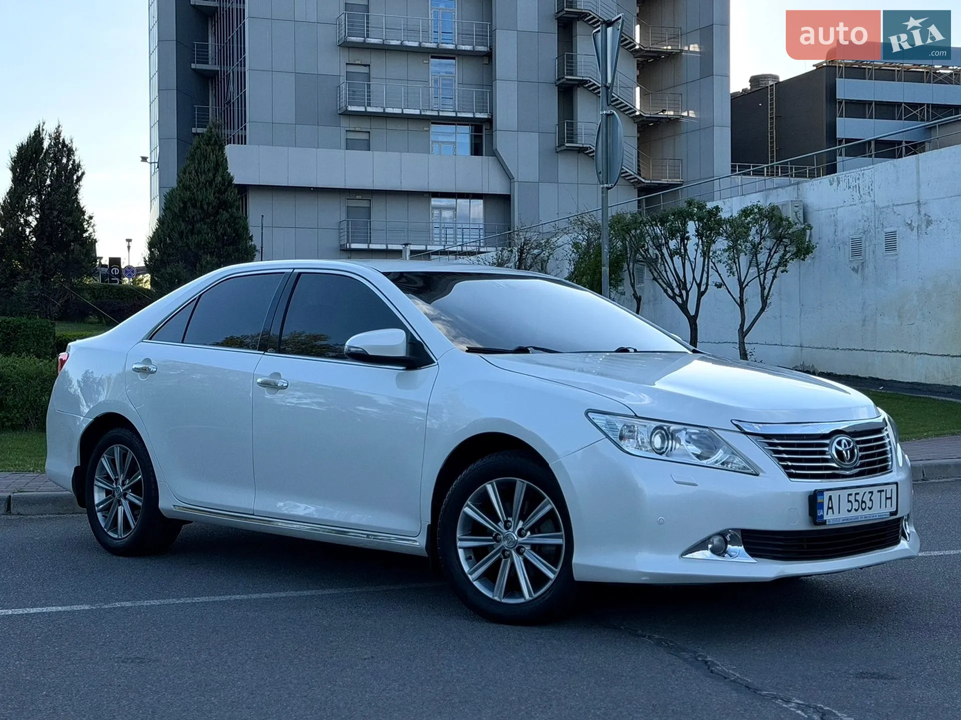 2014 Toyota Camry - мініатюра 10