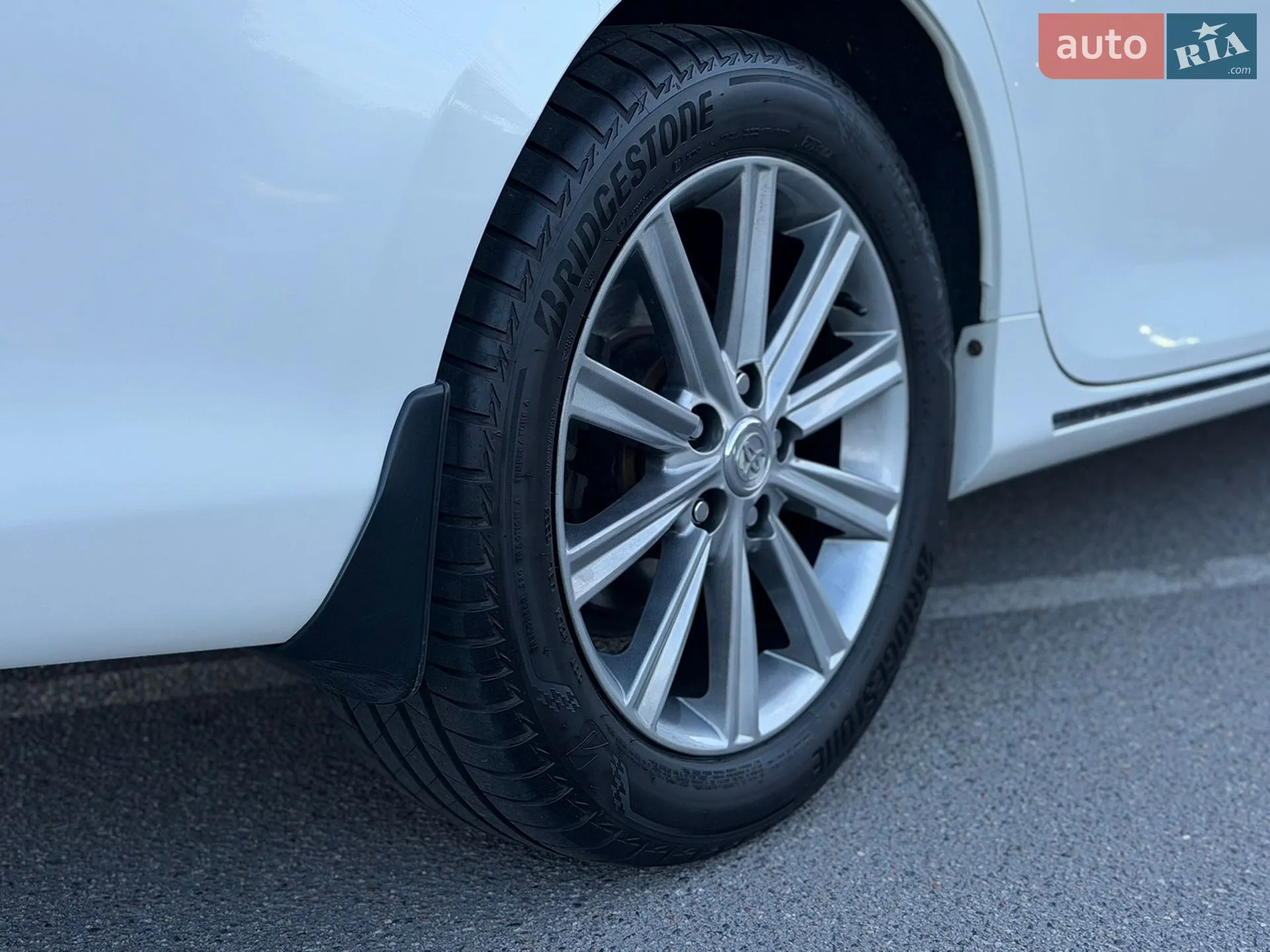 2014 Toyota Camry - мініатюра 29