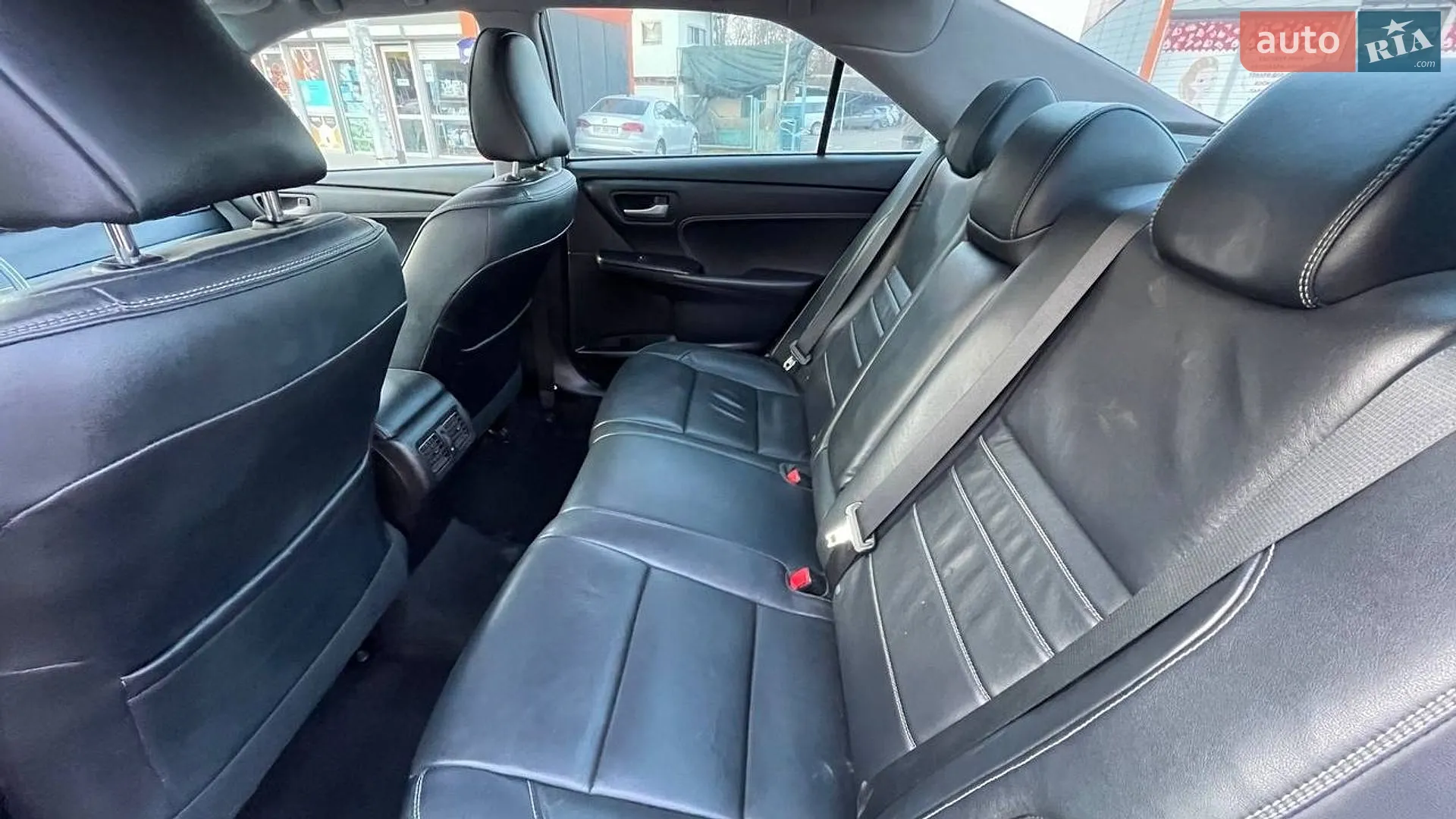 2016 Toyota Camry - мініатюра 15