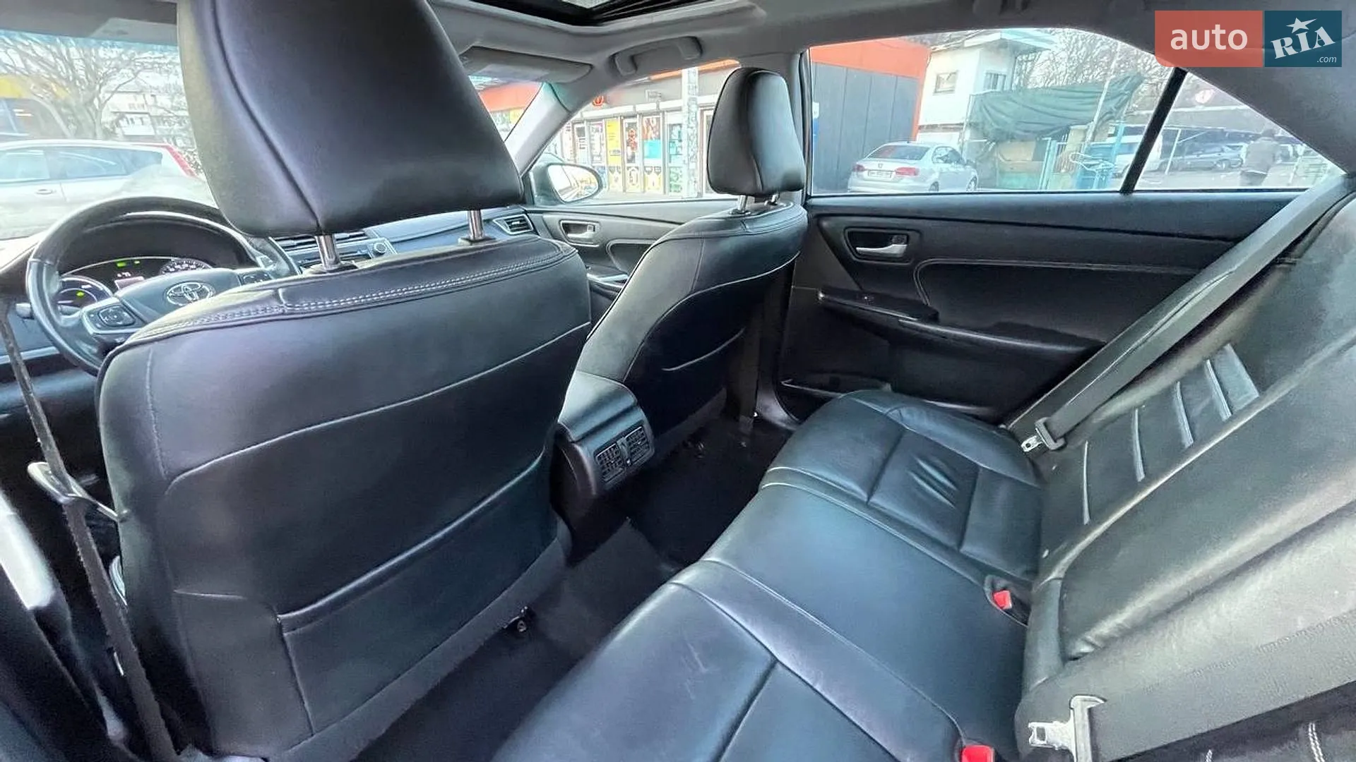 2016 Toyota Camry - мініатюра 17