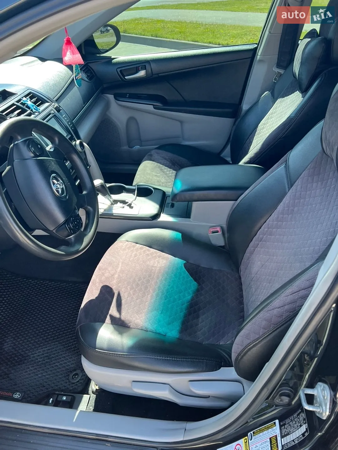 2012 Toyota Camry - мініатюра 11