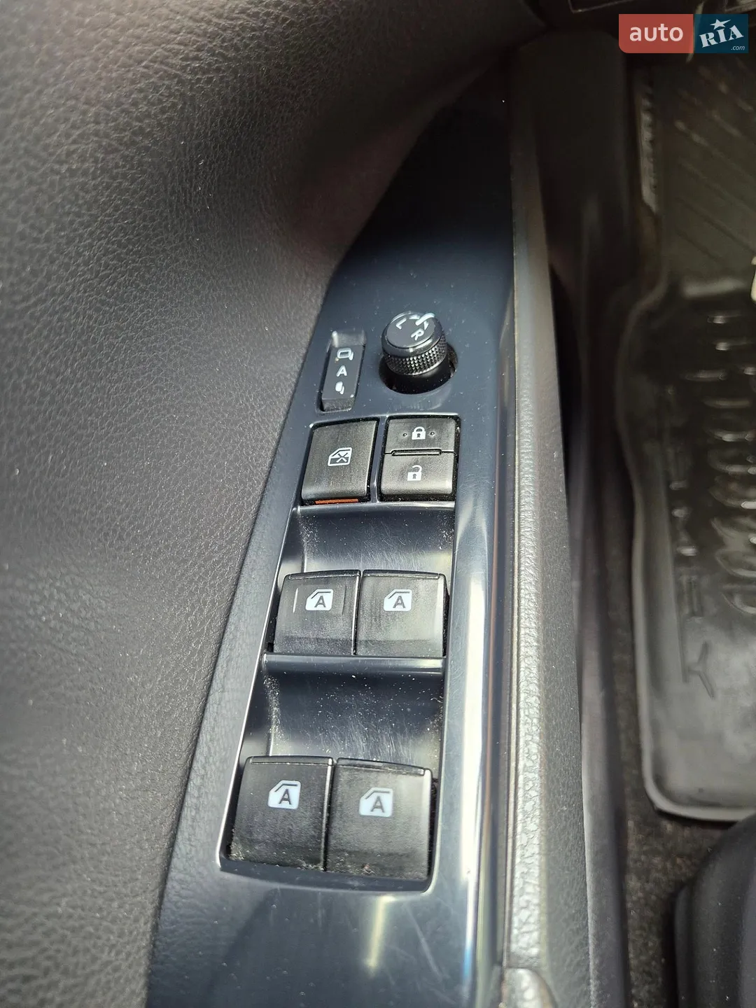 2021 Toyota Camry - мініатюра 17