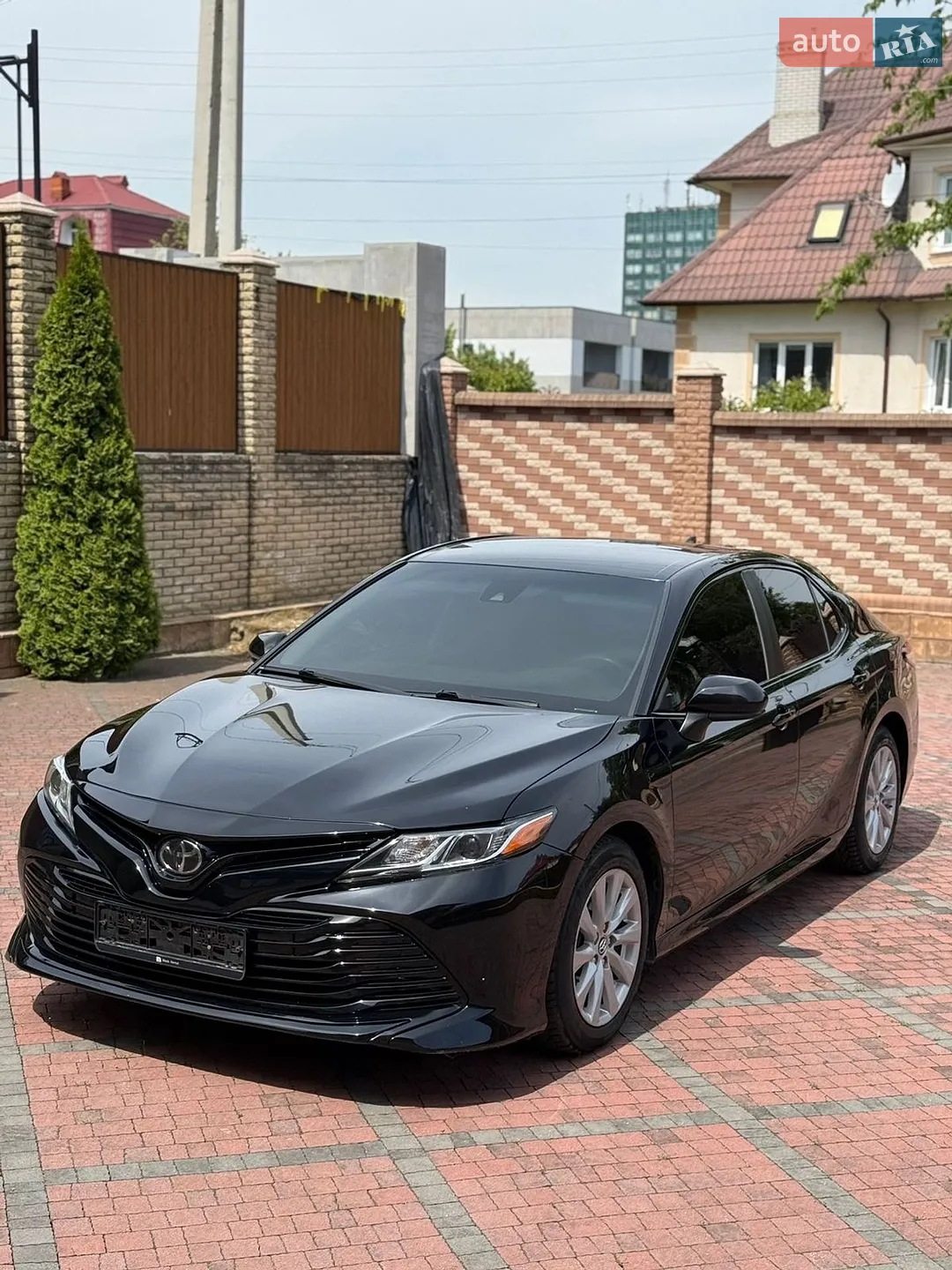2019 Toyota Camry - мініатюра 2