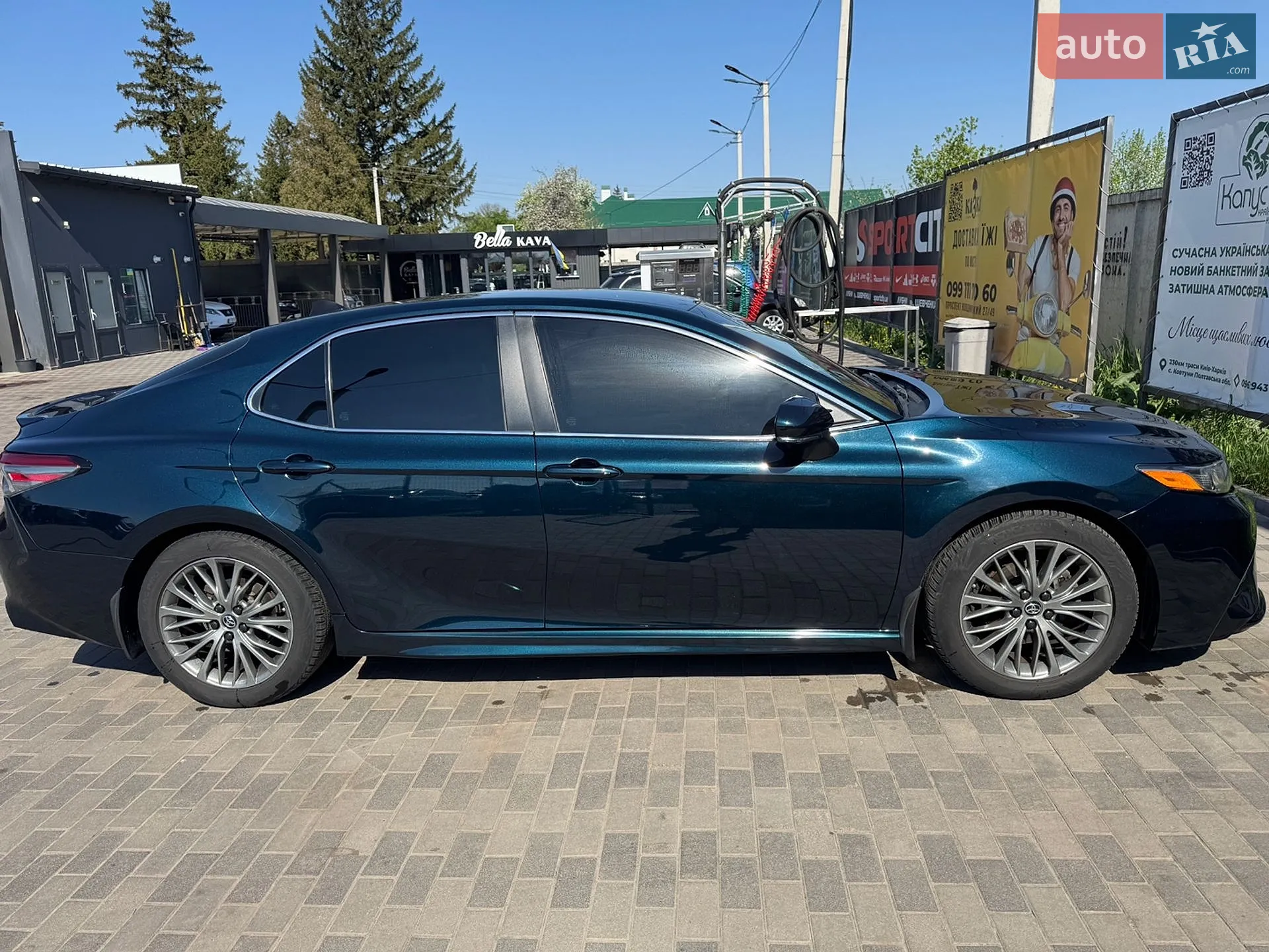 2018 Toyota Camry - фото 1