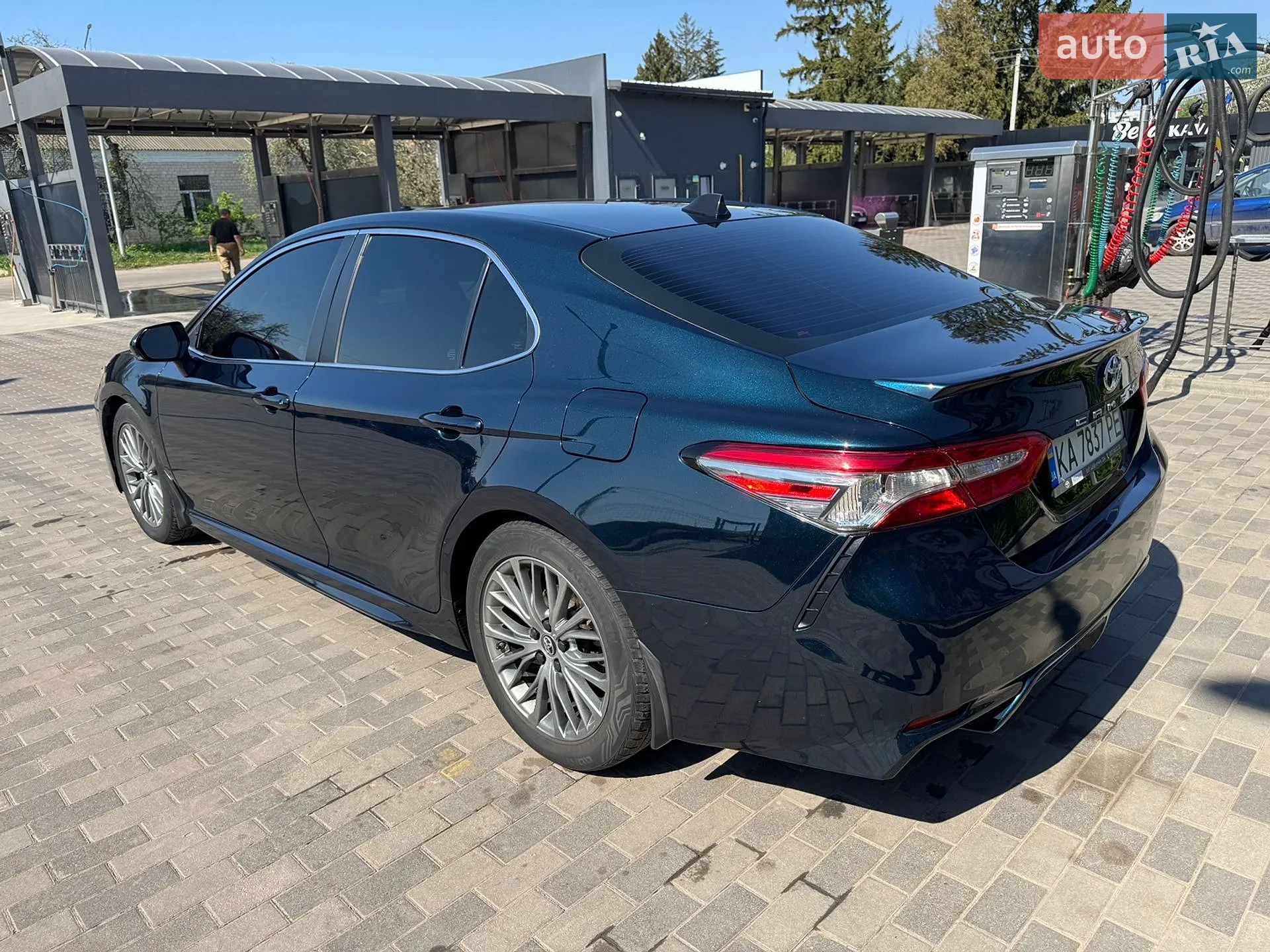 2018 Toyota Camry - мініатюра 3