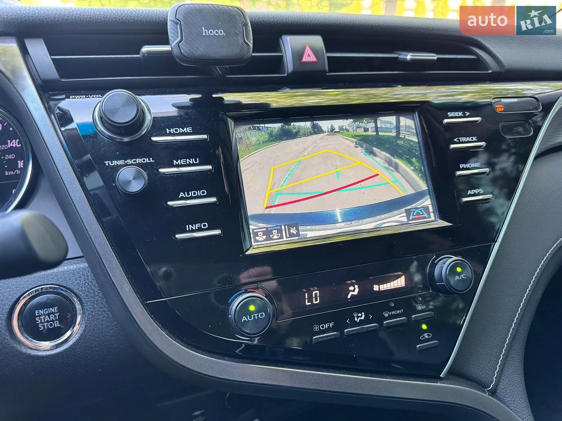 2018 Toyota Camry - мініатюра 21