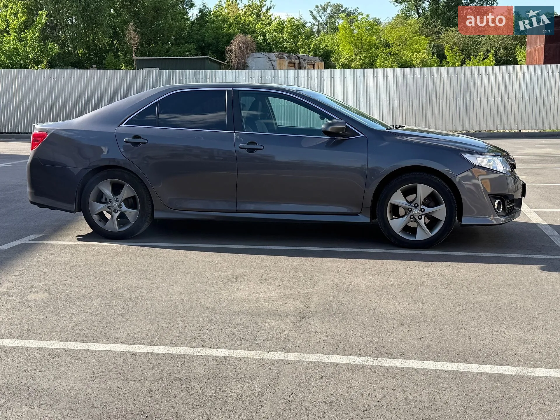 2014 Toyota Camry - мініатюра 3