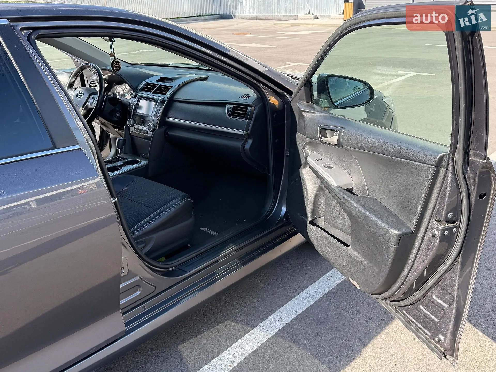 2014 Toyota Camry - мініатюра 13