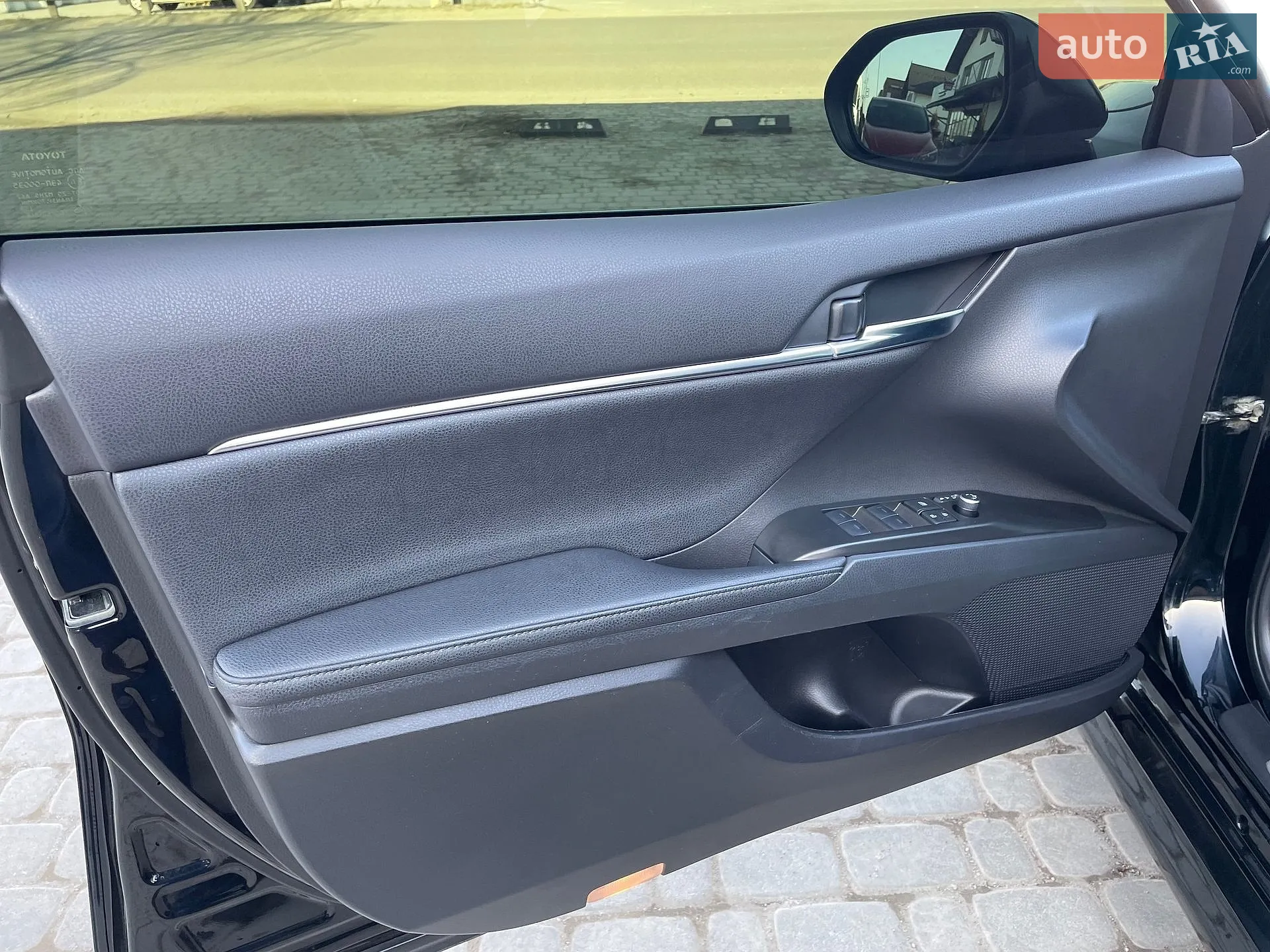 2023 Toyota Camry - мініатюра 32