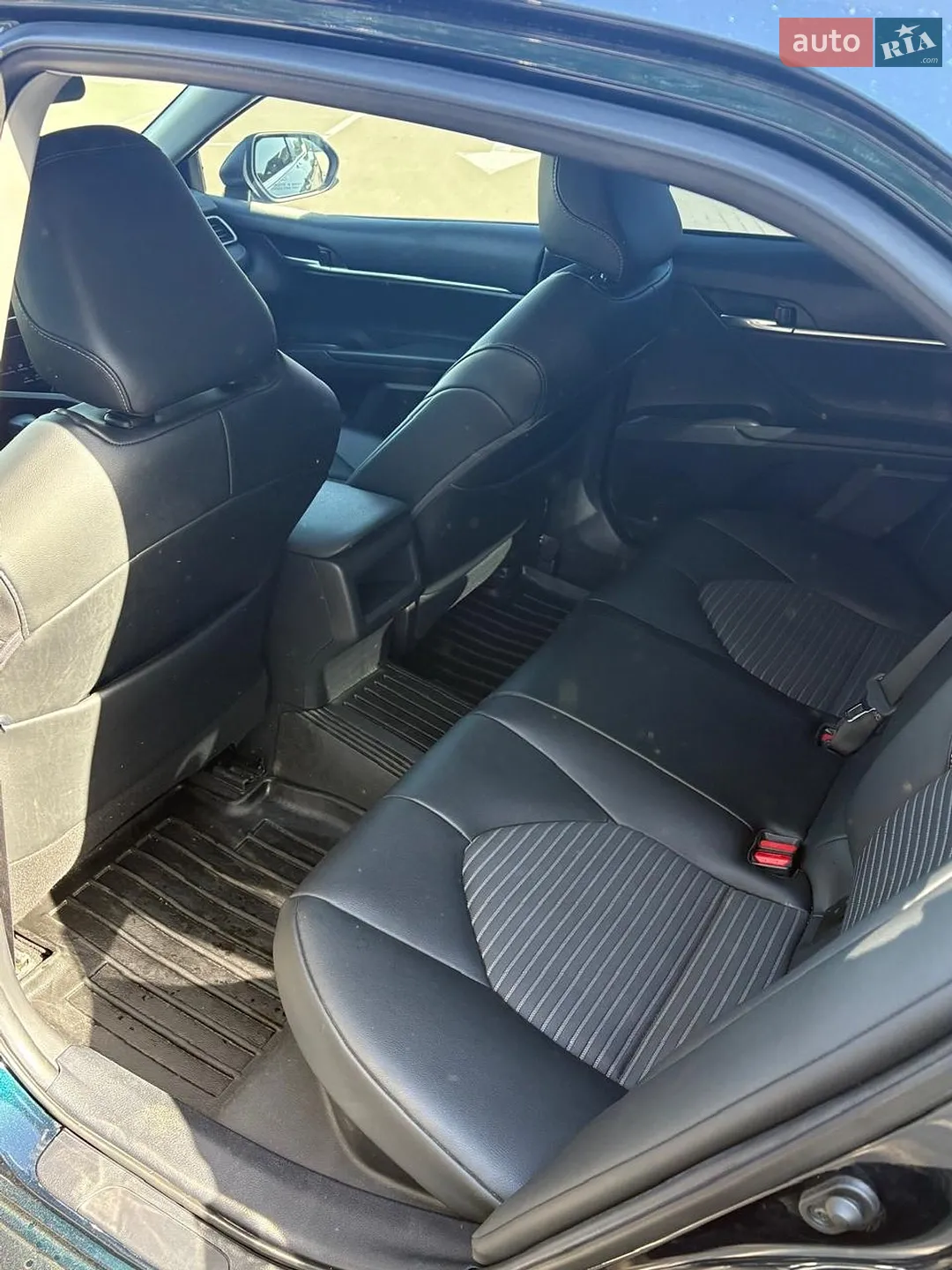 2021 Toyota Camry - мініатюра 9